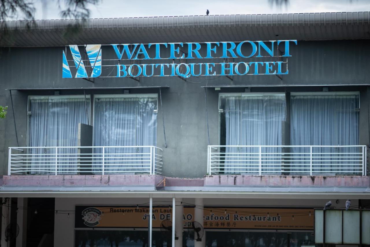 Waterfront Boutique Hotel Порт-Диксон Экстерьер фото